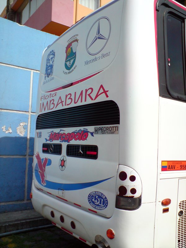 Marcopolo Andare Class (en Ecuador) - Flota Imbabura
Vista Posterior del bus Reformado por Carrocerias Pedrotti

