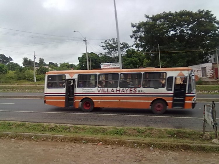 Mercedes-Benz OF 1318 - Caio Alpha (En Paraguay) - Ciudad de Villeta S. A.
Este bus se fue tan rápido que no pude sacar bien.
Palabras clave: caio alpha