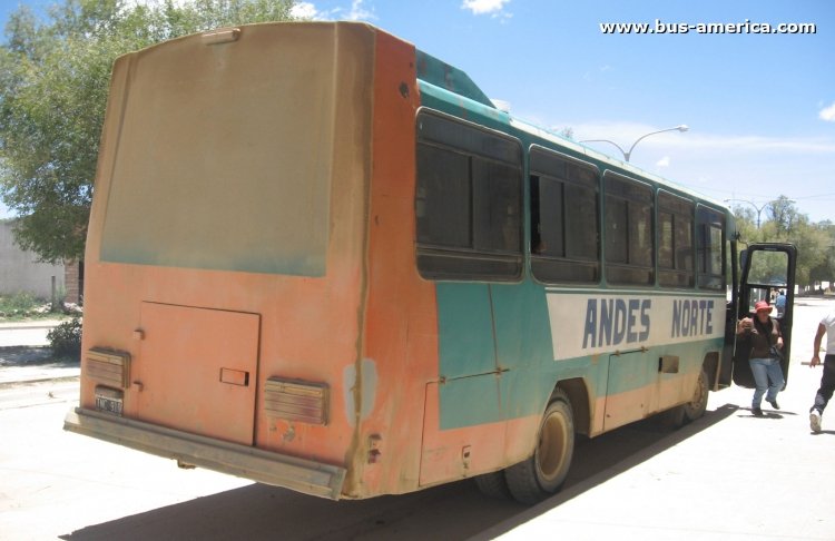 Mercedes-Benz OF 1214 - Colonnese y Cia - Andes Norte
T.123375 - TNC910
http://galeria.bus-america.com/displayimage.php?pid=30
