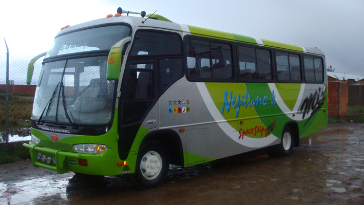 Bus Urbano CAMET
bus urbano confortable, dise�o CAMET SRL
Palabras clave: bus carrocer�a camet urbano bolivia