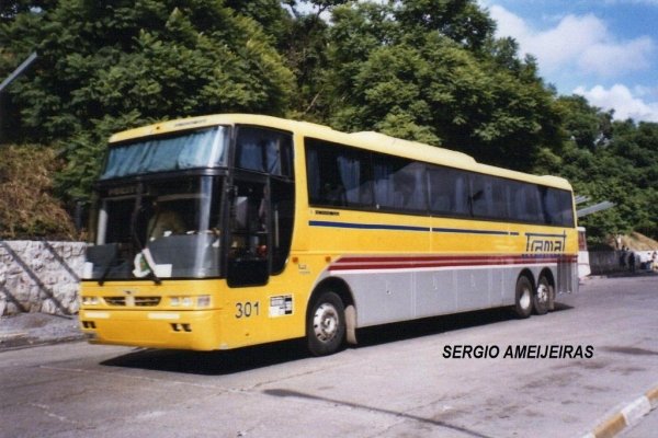 Busscar Jum Buss 360 (en Argentina) - Volvo B 12 R - Tramat
Unidad que luce parcialmente el corte de pintura de Andesmar.
Palabras clave: tramar busscar volvo andesmar