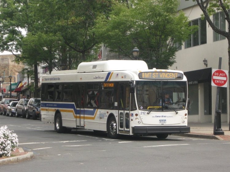 NABI LFW - bus de la bee line
H55230
este bus pertenece al estado de nueva york y da un servicio urbano e interparroquial en la parte norte de nueva york en el condado de westchester
