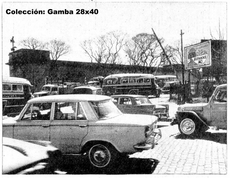 Mercedes-Benz L 312
Jorge Newbery y Warnes 
Posiblemente dos coches de le linea 2 (luego 162)
Empresa Bartolomé Mitre
(Datos de derecha a izquierda)
Palabras clave: Gamba / Chaca