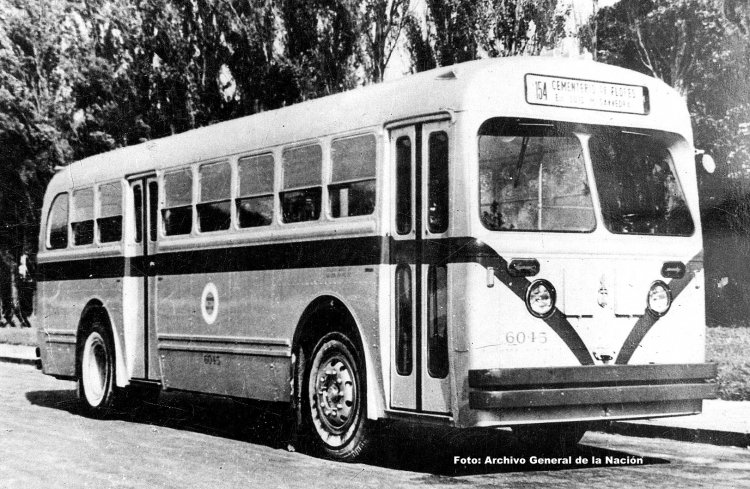 Leyland Olympic - M.C.W. (en Argentina) - Transportes de Buenos Aires
Línea 154 - Interno 6045

Fotografía: Archivo General de la Nación
Palabras clave: Gamba / 154