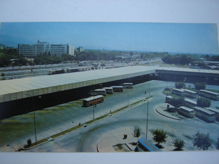 Terminal Mendoza
Postal de Terminal del Sol.
Colección: Eric Espíndola.
Palabras clave: Postal, terminal del sol