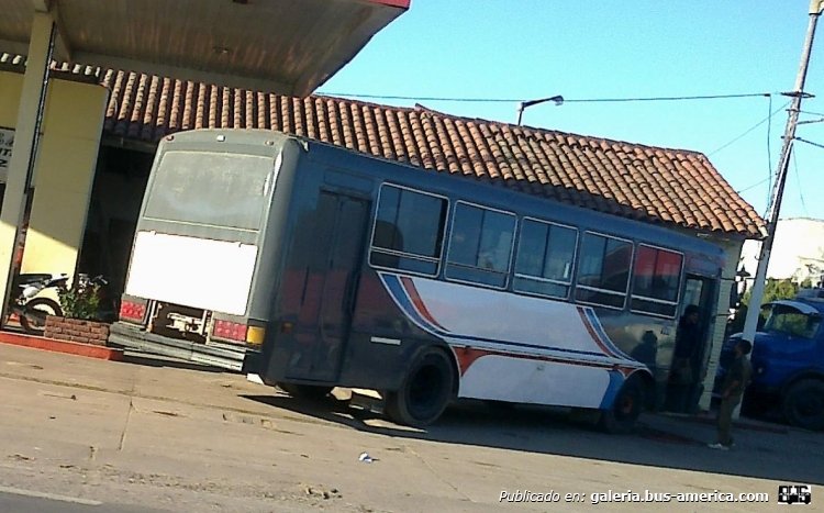 Mercedes-Benz OH 1314 - BUS - Particular
VENADO TUERTO
Viejo Bus particular en la Ciudad de Venado Tuerto - provincia de Santa Fe
